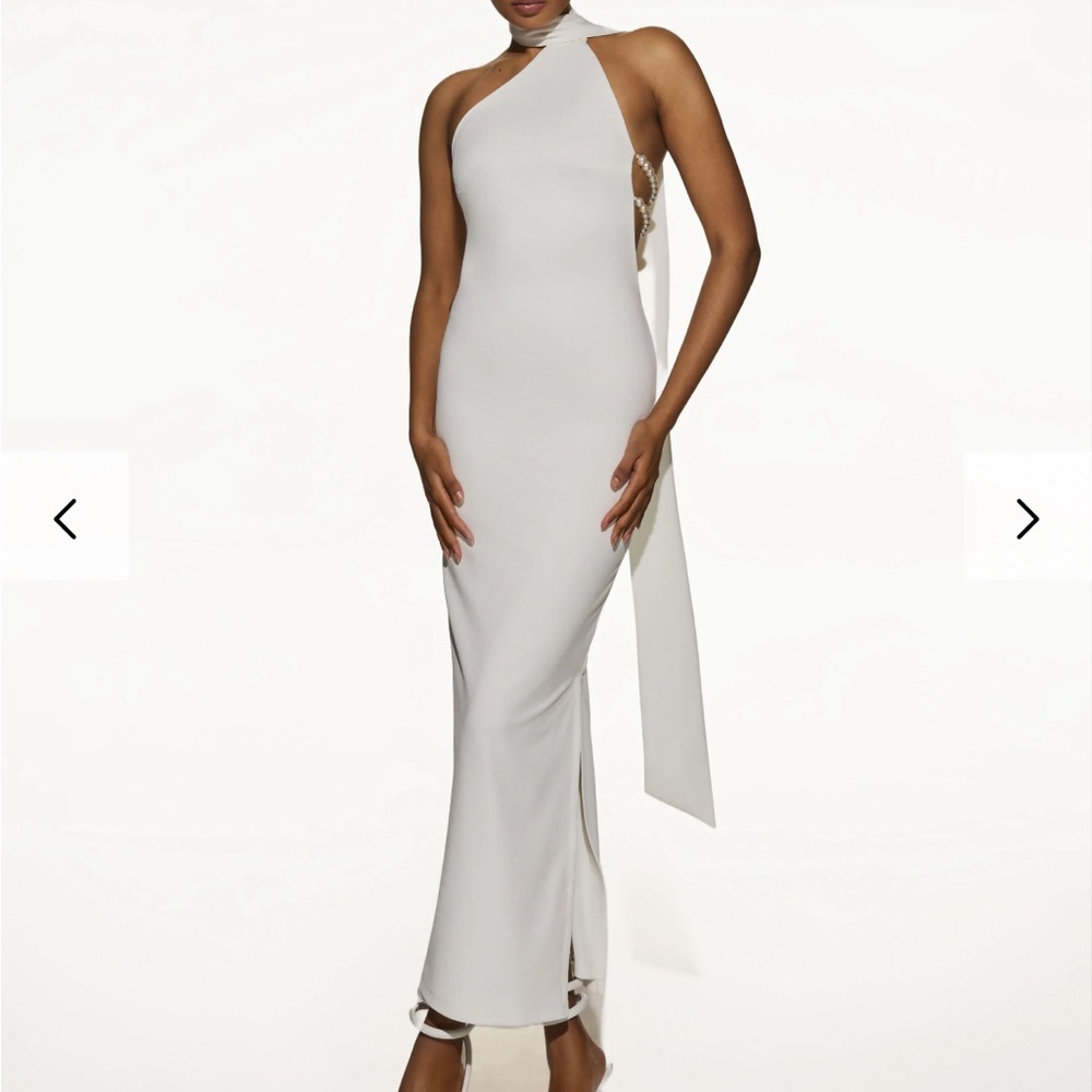 KHANUMS Kara Scarf Dress in Ivory
